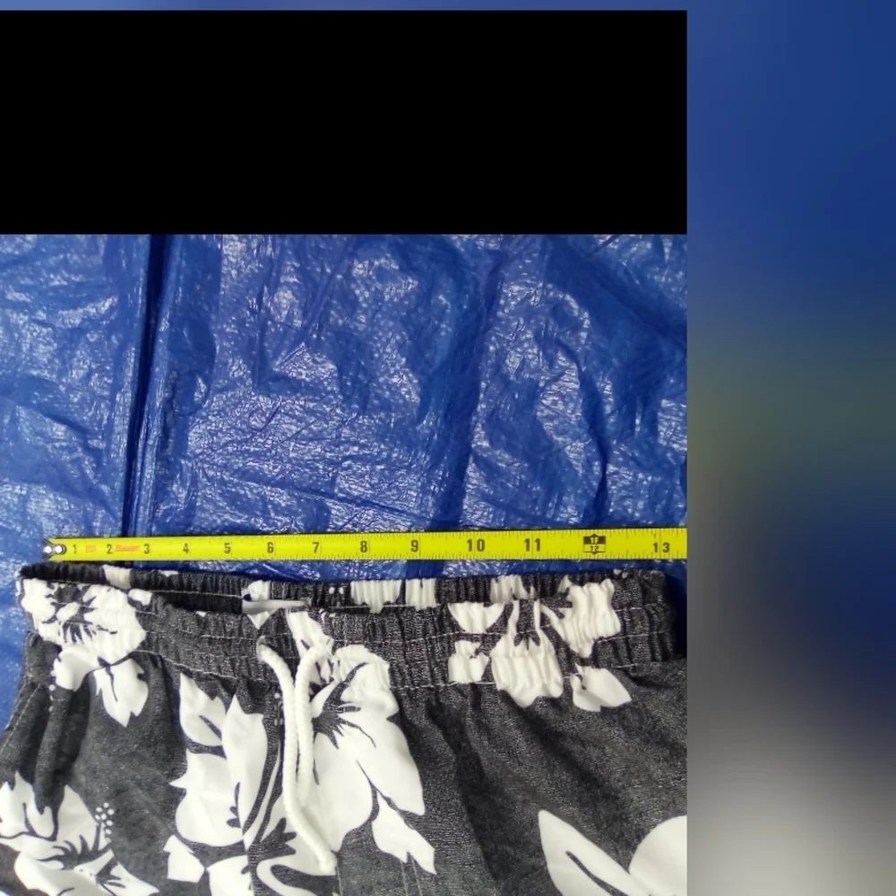 Men's Floral Gray Shorts